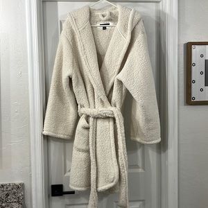 SAKS FIFTH AVE ROBE
